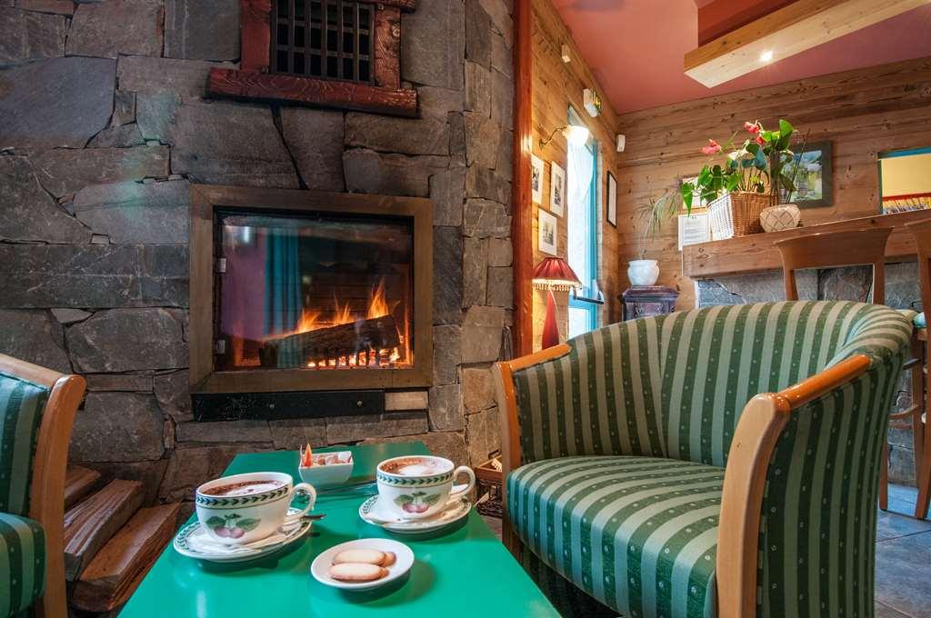 Brit Hotel Florimont Saint-Ferréol Restaurace fotografie