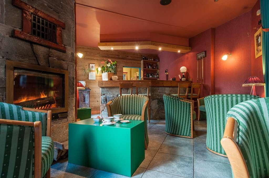 Brit Hotel Florimont Saint-Ferréol Restaurace fotografie